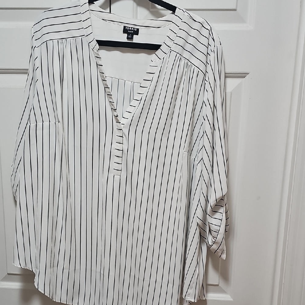 torrid White Black Striped V-Neck Blouse